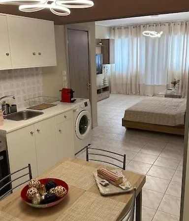 Central Modern Apartment Volos Ll Exterior photo